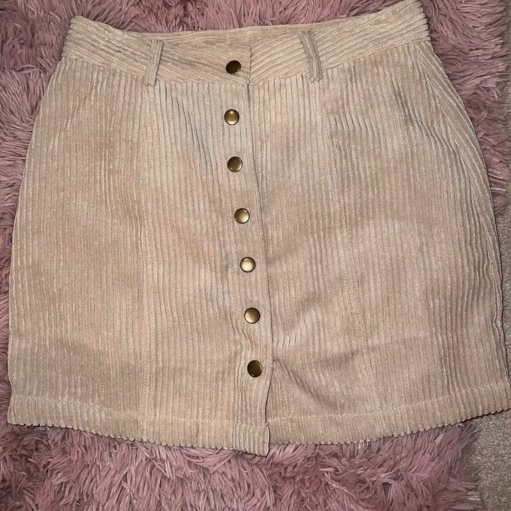 Cream colored Skirt